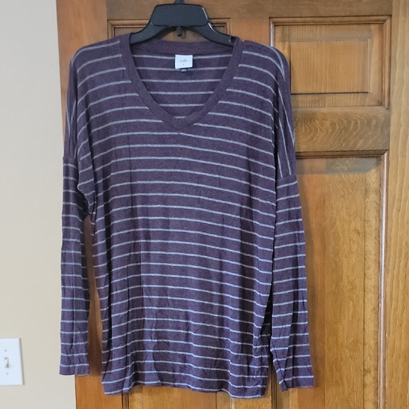 Cabi Serenity Tee - Picture 1 of 4